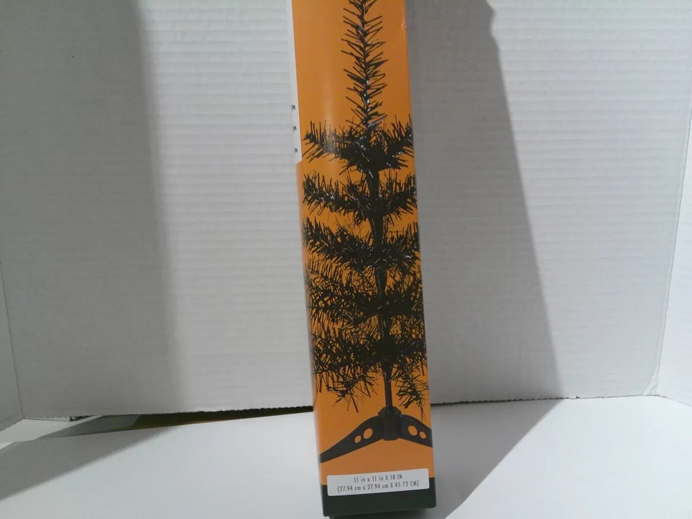 ⭐️ New Halloween Mini Tabletop Tree 18 Inches Tall