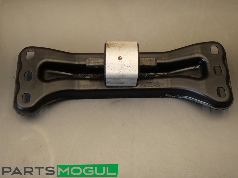 2012-2015 Mercedes C250 W204 Transmission Support Mount Bracket OEM