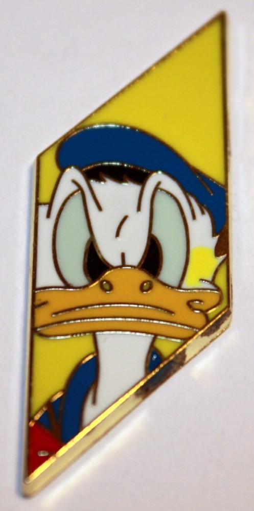 Tangram Pin Set - Mickey Mouse and Friends - Donald