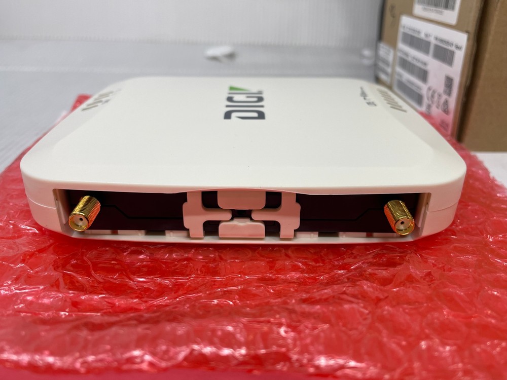 Digi EX15 Model 1002-CM06 Cellular Modem/ Router Ethernet