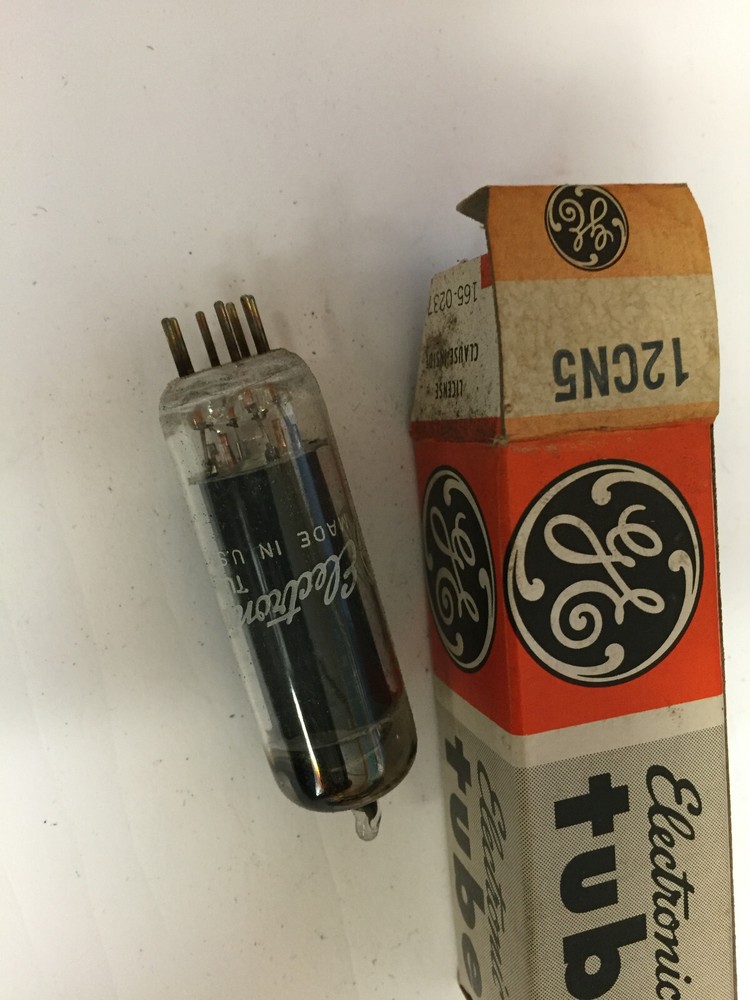 12CN5 GE VINTAGE TUBE NOS