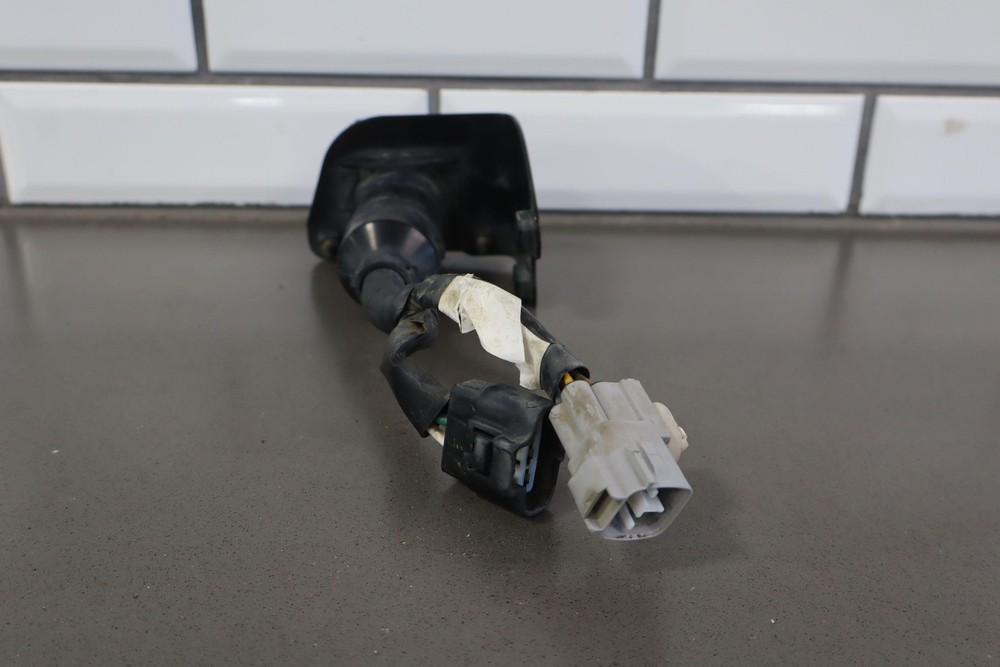 2005 Lexus GX470 Trailer Brake Control Module W/Rear Plug & Harness