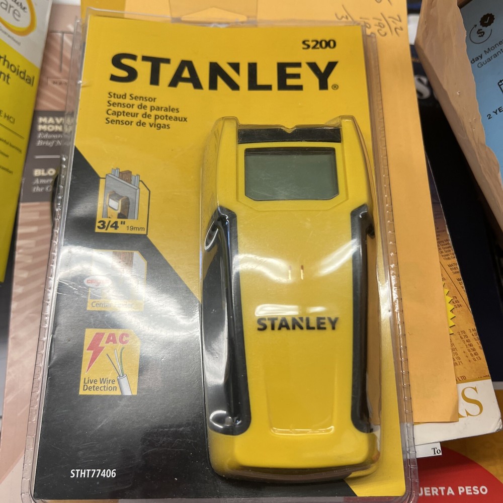 Stanley S200, Stud