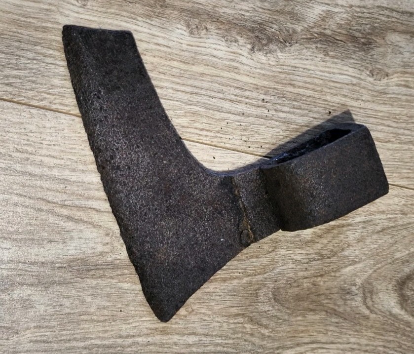 RARE QUALITY FORGED AXE HEAD HATCHET