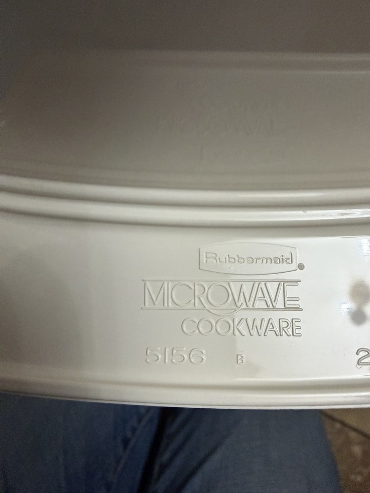 RUBBERMAID MICROWAVE COOKWARE 9 PC STACKING NESTING SET 3 2 & 1 QT BOWLS +