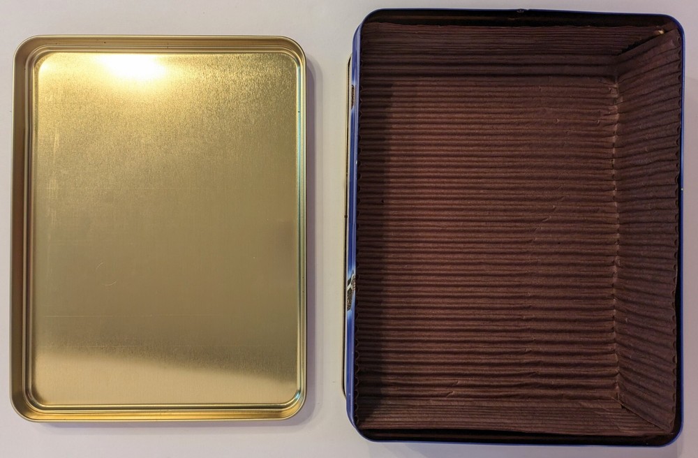 Vintage "Unlock the Magic with OREO 1995" Tin with Lid