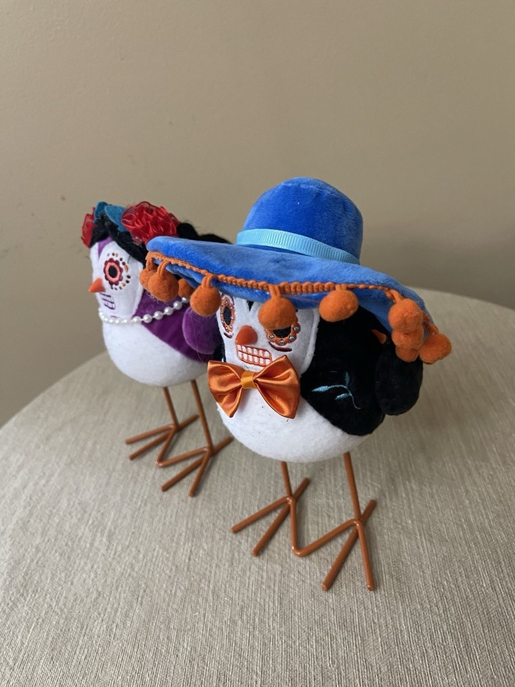 Hyde & Eek - Whiskers & Silbador Retired Bird Figures