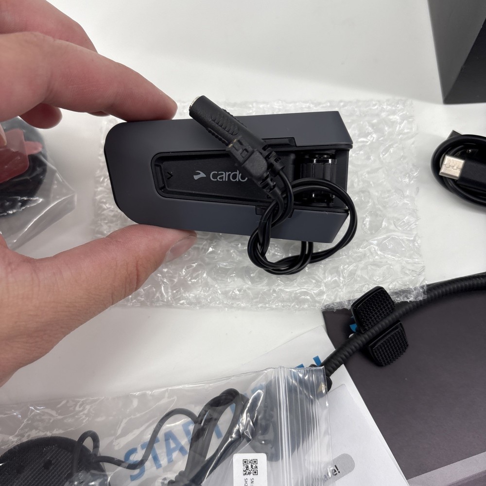 Cardo PACKTALK Edge Motorcycle Bluetooth Communication System Headset Intercom