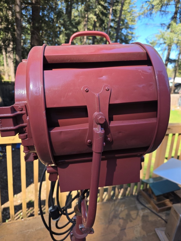 Mole Richardson Type 412 Junior Solar Spot 2000w Works Good Condition
