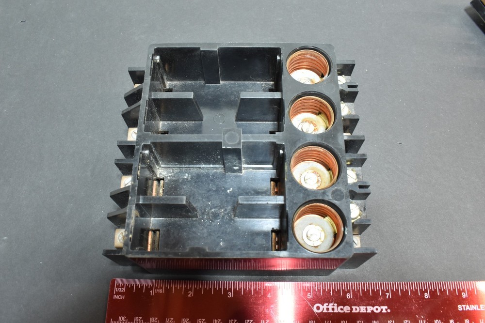 100Amp Arrow Hart Fuse Panel Block Interior 120/240Volt