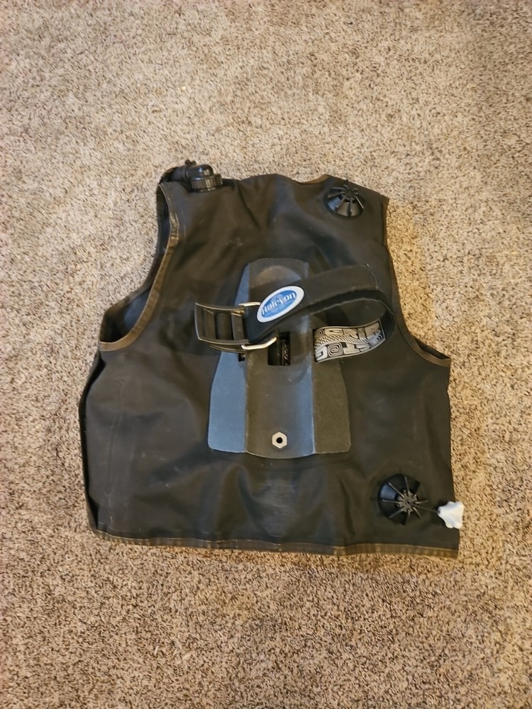 Scubapro Classic BCD Diving Vest Dive Jacket With Air Regulator Size M Medium