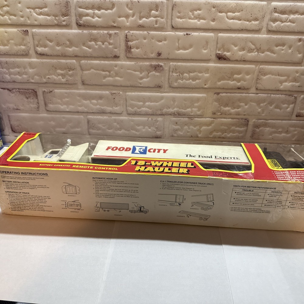 Vintage Remote Control 18-Wheeler Hauler Please See Description