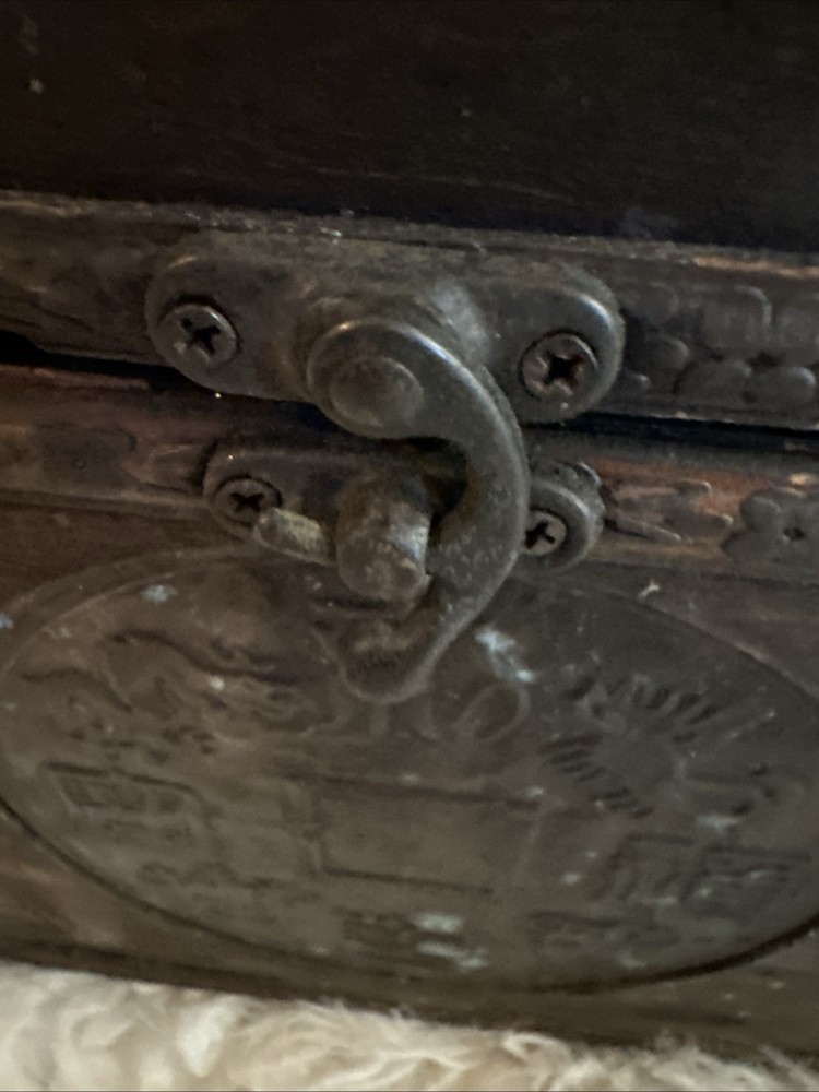 Set Of Two Nesting Treasure Chest Style Trunks