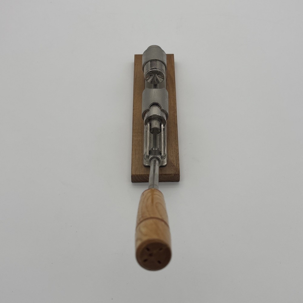 Heavy Duty Nut Cracker Easy Manual Pecan Nutcracker Walnut Sheller