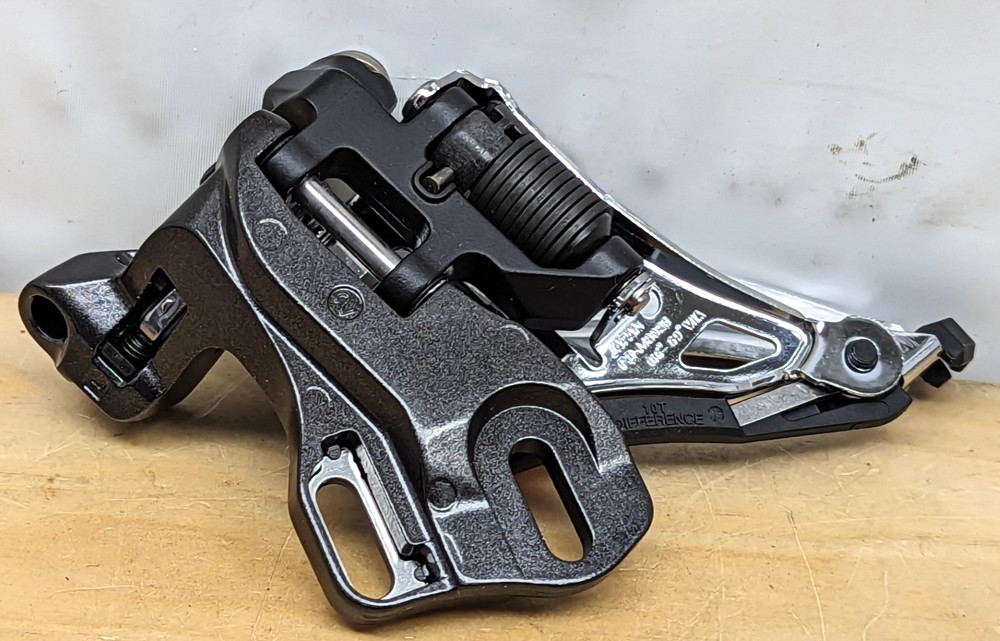 Shimano Deore XT FD-M8020-E 2x11 E-Type, Side-Swing, Front-Pull Front Derailleur