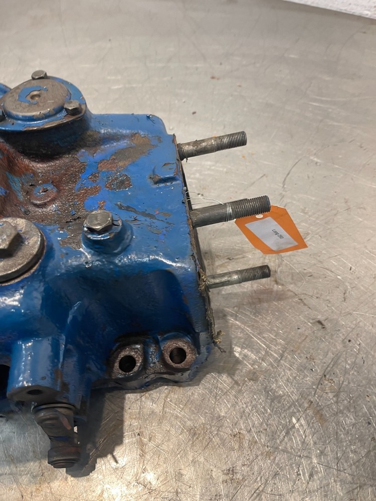 Long 260 Tractor 3pt Rockshaft Housing