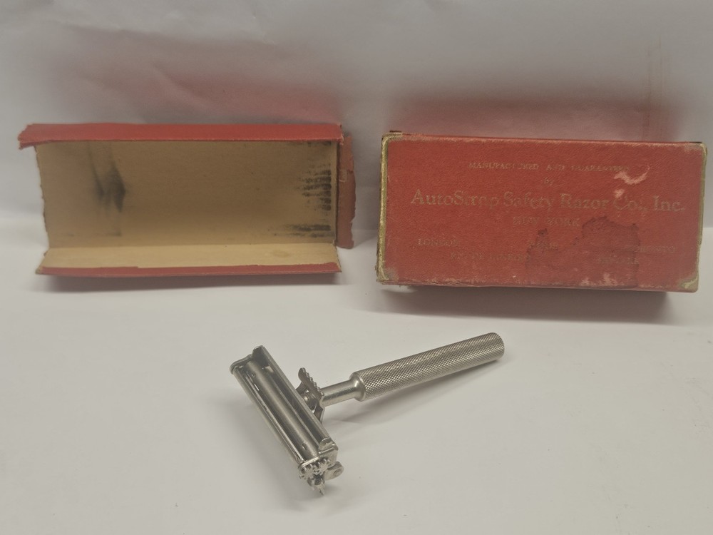 Vintage Valet Auto Strop Razor With Box
