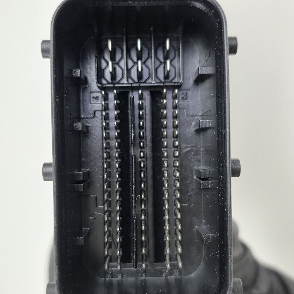 2016-2020 Bentley Bentayga Engine Control Module 07P907309F