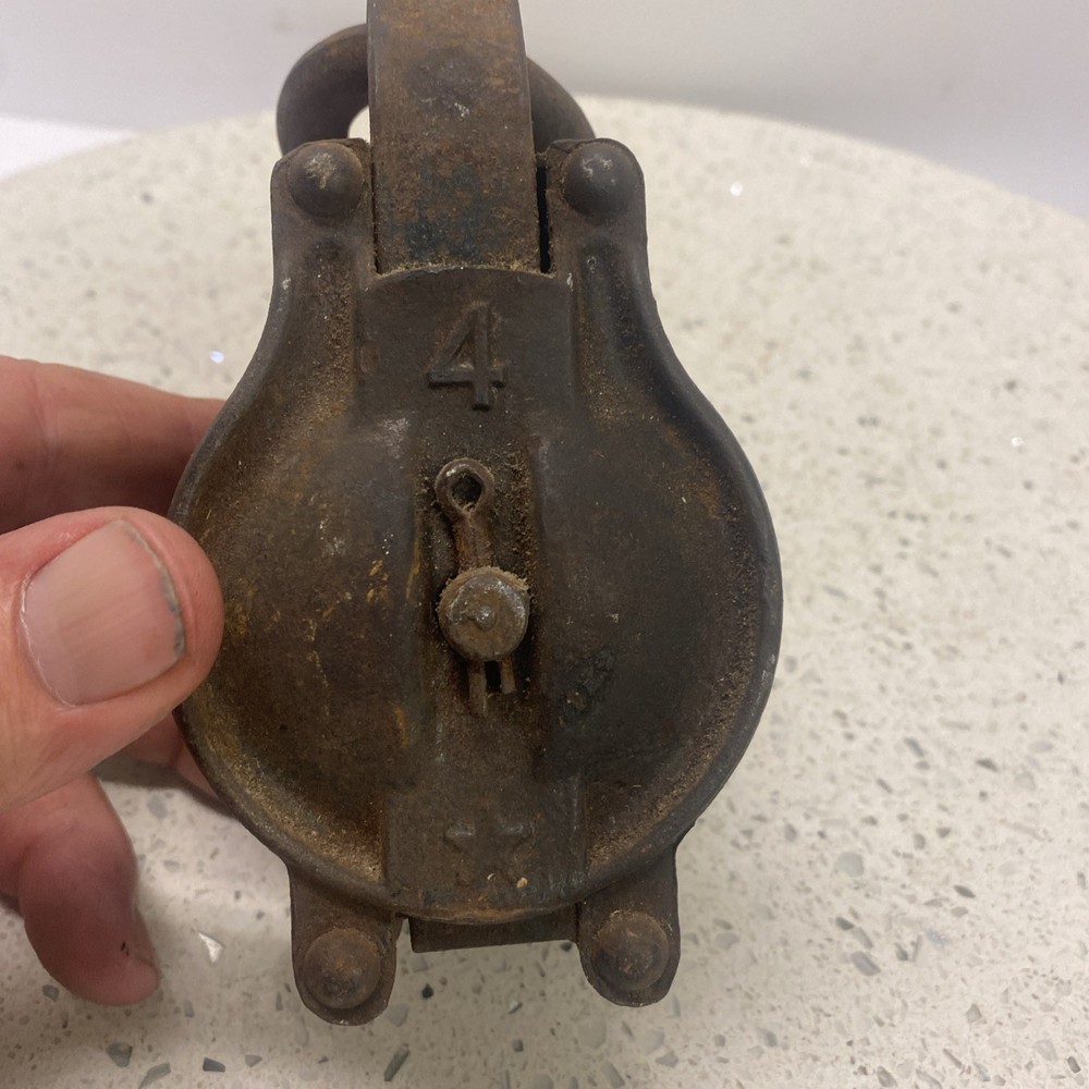 Vintage Iron Block Pulley