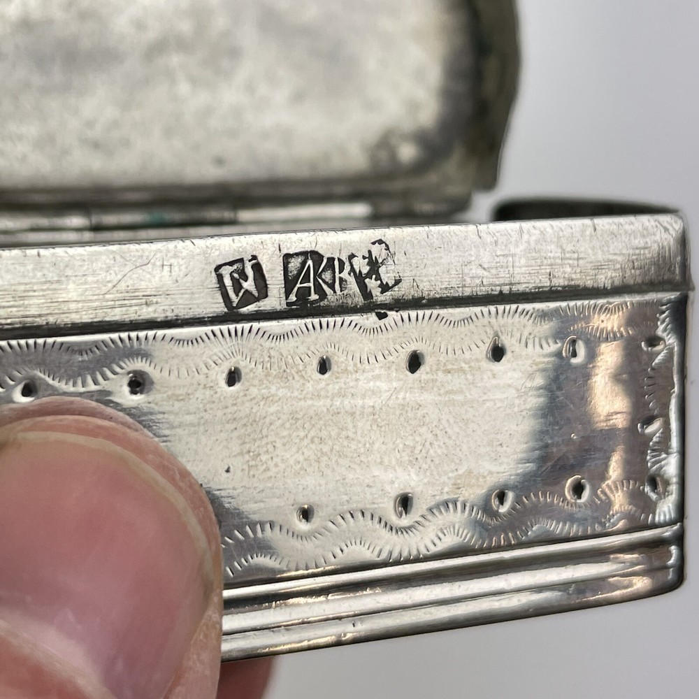 Antique Solid Silver Snuff Box Engraved Decoration Possibly Chinese Or Hanau