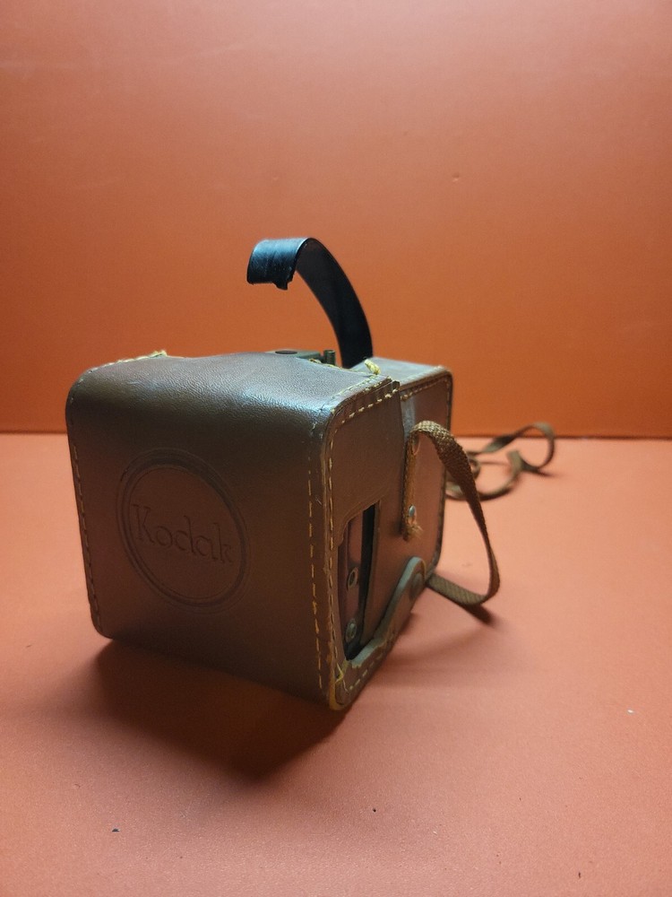 Vintage Brownie Hawkeye Camera Flash Model w Leather Case ~ Read Description
