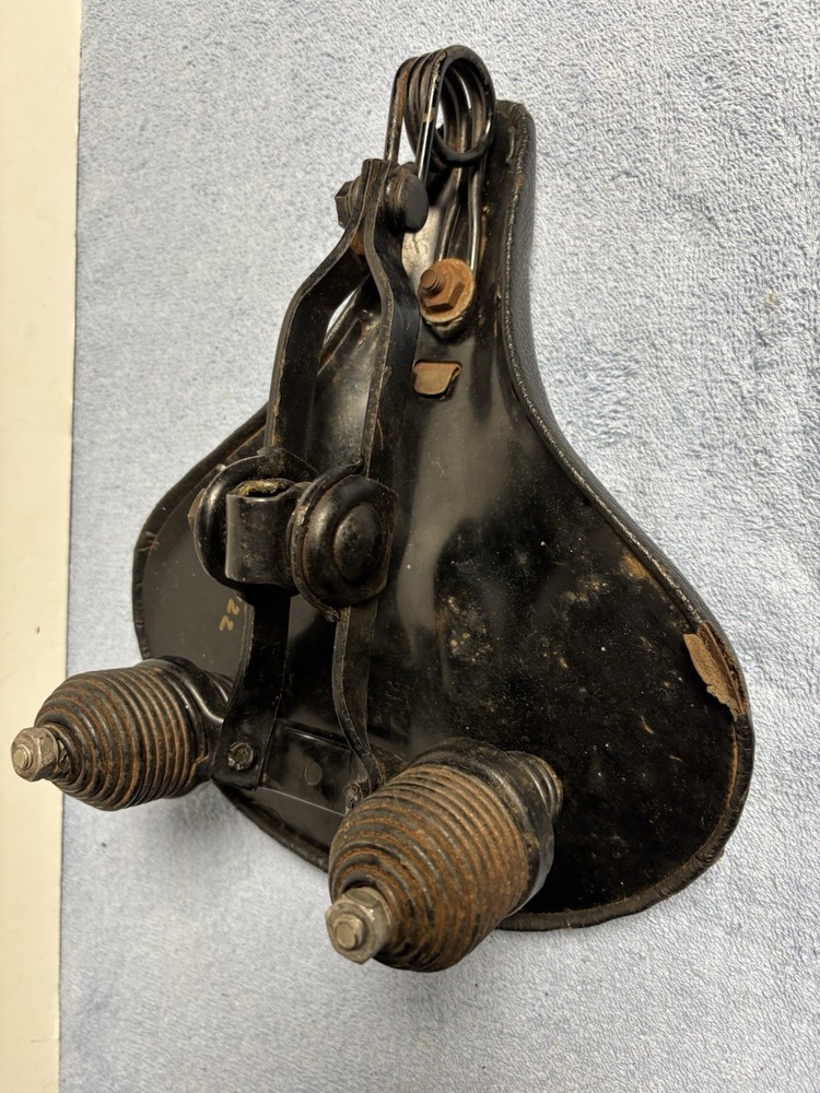 PREWAR MESINGER MEN'S SLIDER BICYCLE SADDLE