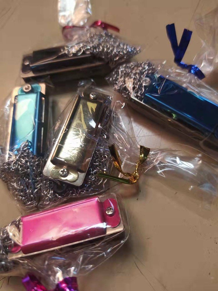 World's Smallest Playable Harmonica (SuperSopranino Harmonica)