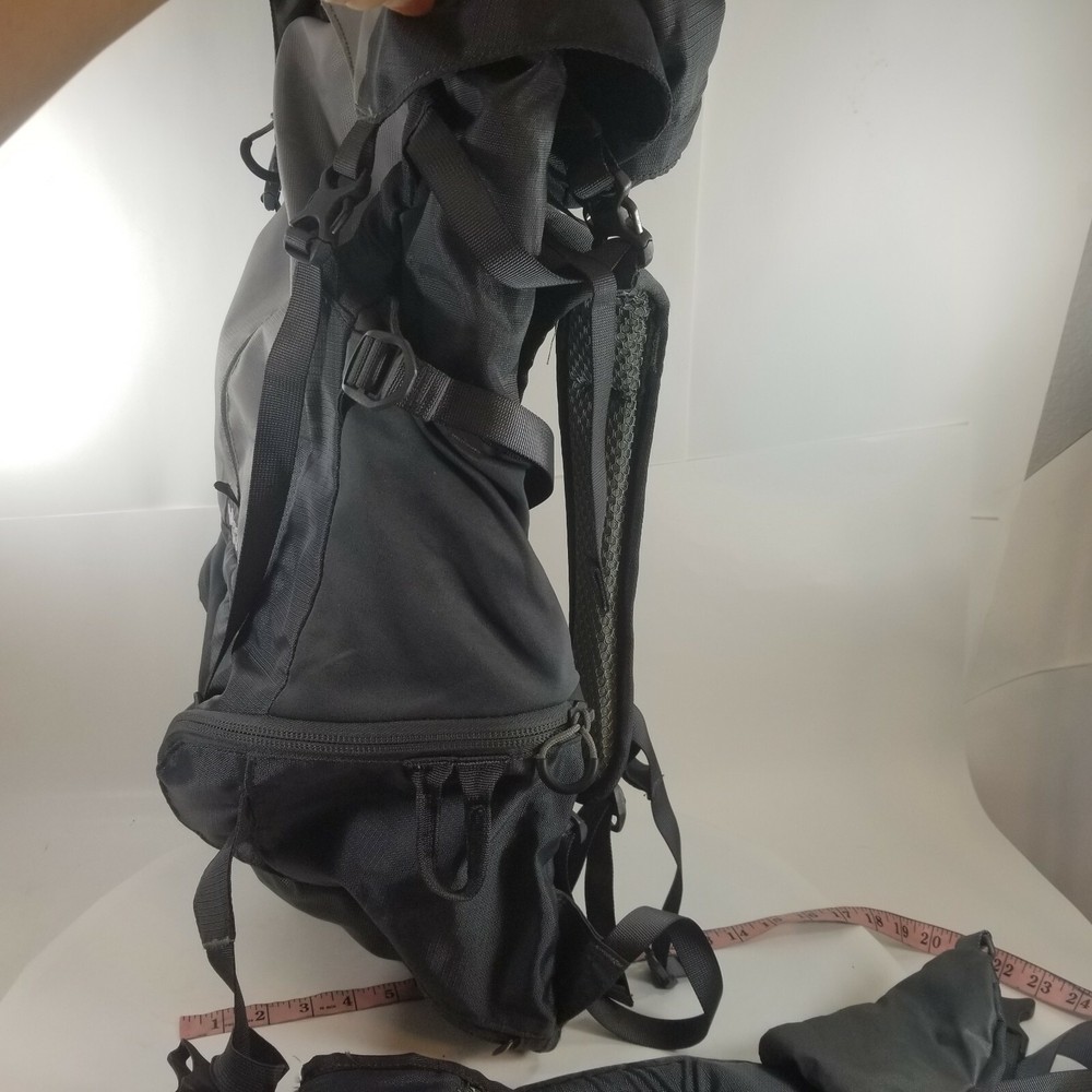Auth ASCEND MS3300 Grey Nylon Hydration Hiking Trail Pack Backpack