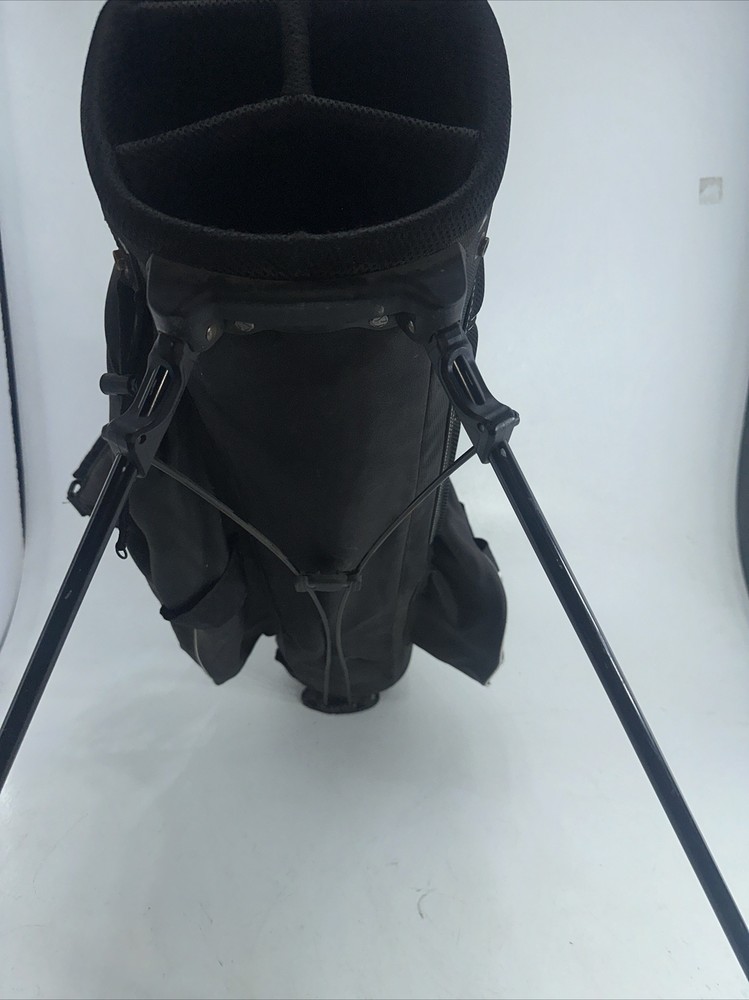 TaylorMade Flextech Stand Bag Black 5-Way Divide Dual Strap Golf Bag