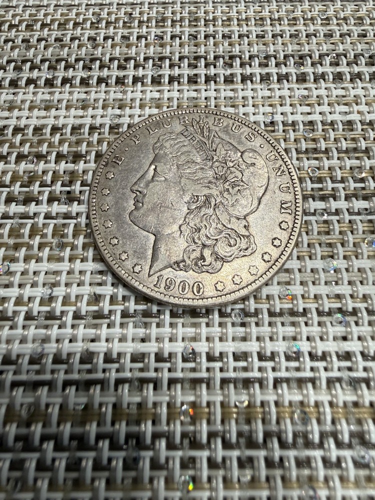 1900- O Morgan Silver Dollar