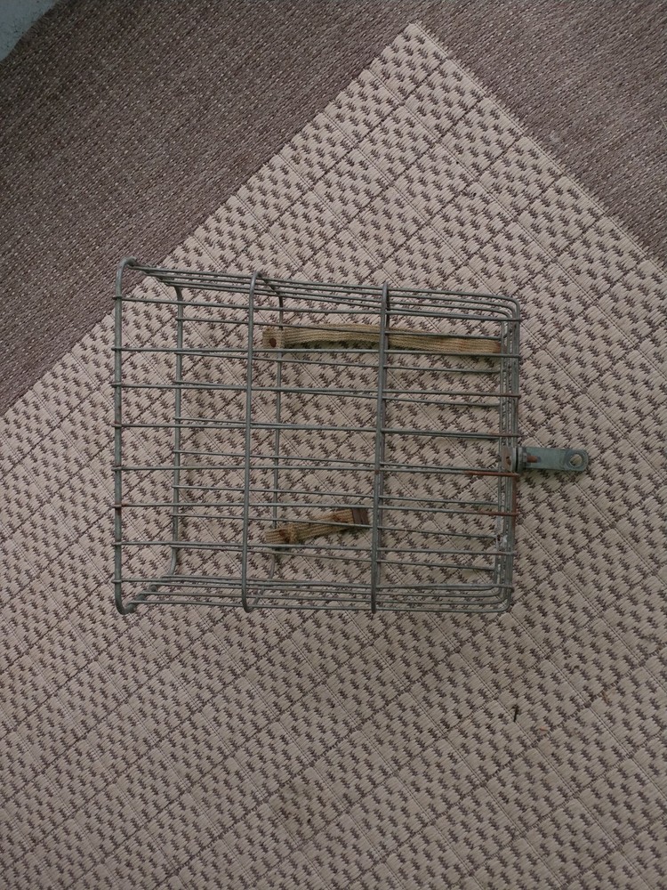 VINTAGE BICYCLE METAL WIRE FRONT BASKETS