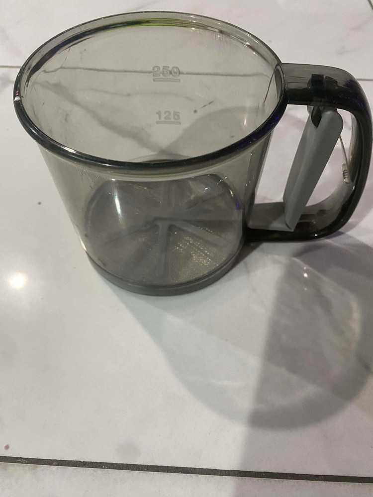3 Cup size Flour Sifter Stainless Steel Hand Crank Baking Kitchen Tool
