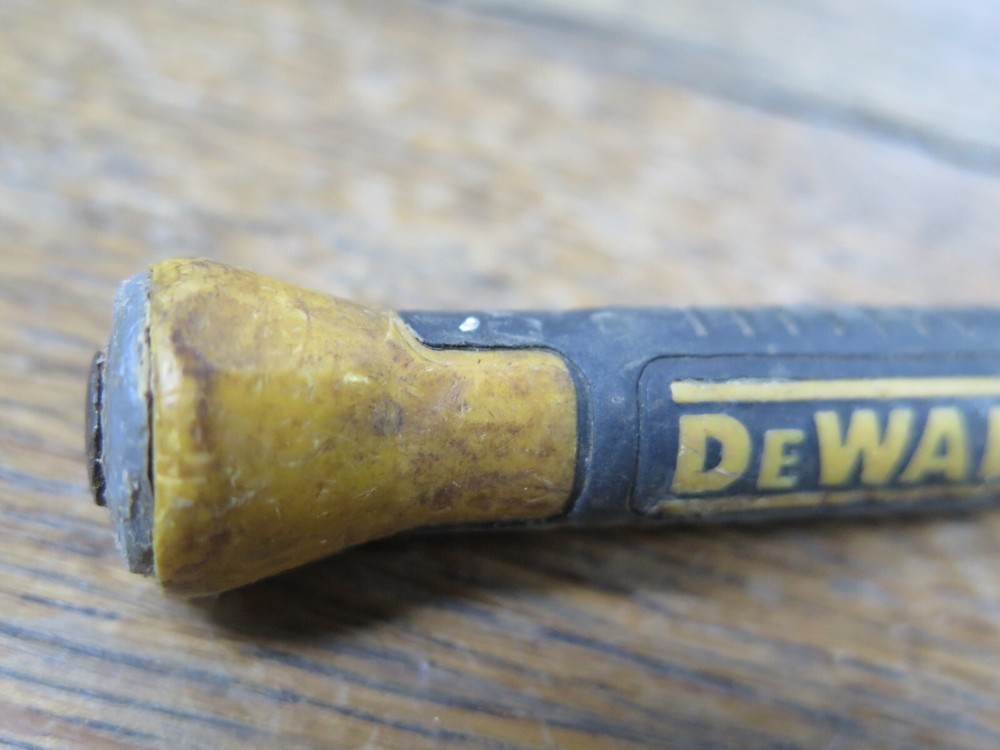 DeWALT Punch, Flared Grip, Steel Core Used