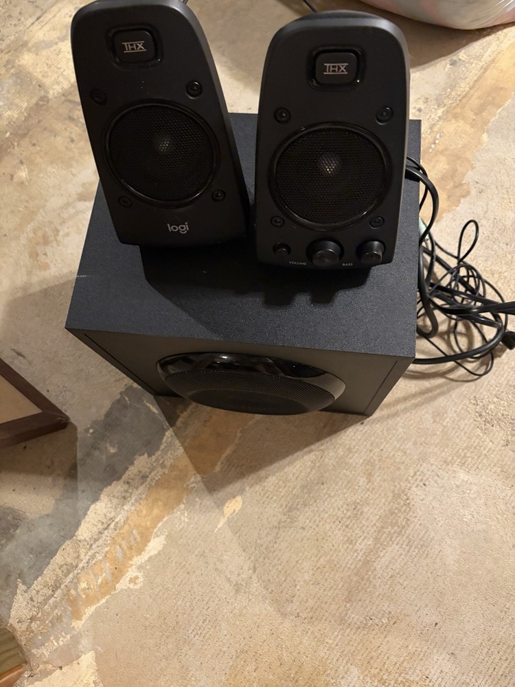 Logitech Z623 2.1 Channel THX Wired Speaker System with Subwoofer