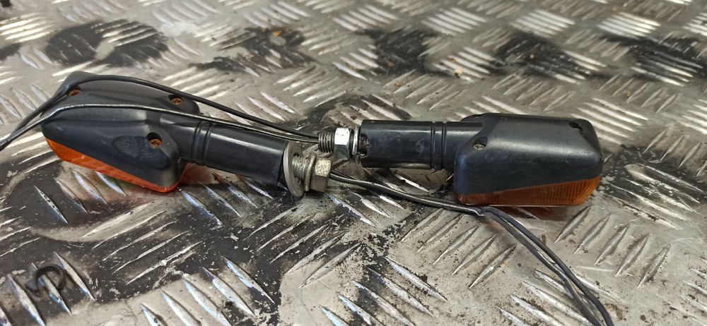 🔝 Suzuki GSF400 Bandit Turn Indicators Rear Left Right