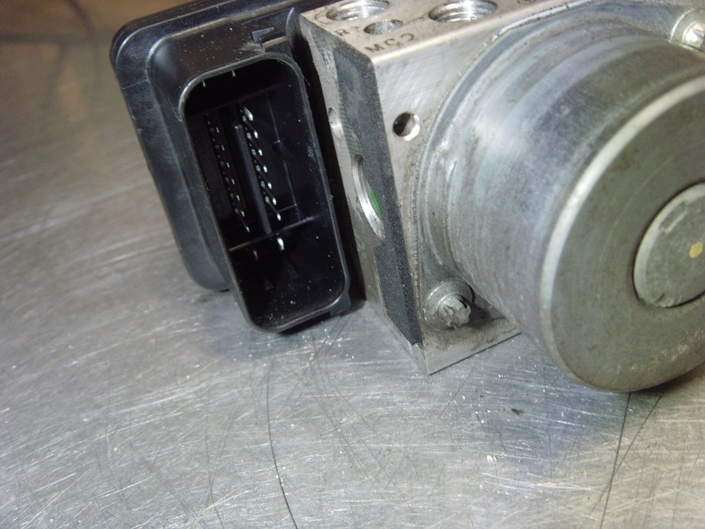 KAWASAKI Z650 2018 ABS PUMP CONTROL MODULE 2017-2019