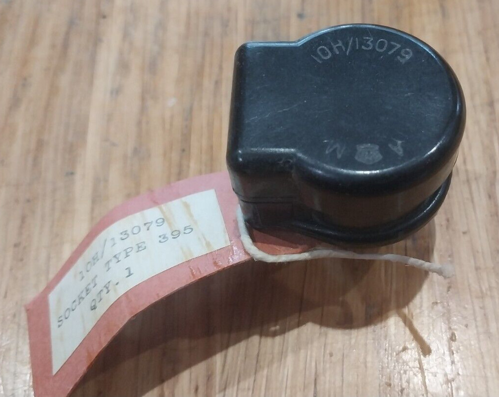 AM RAF Aircraft Type 395 Socket 10H/13079 - NOS