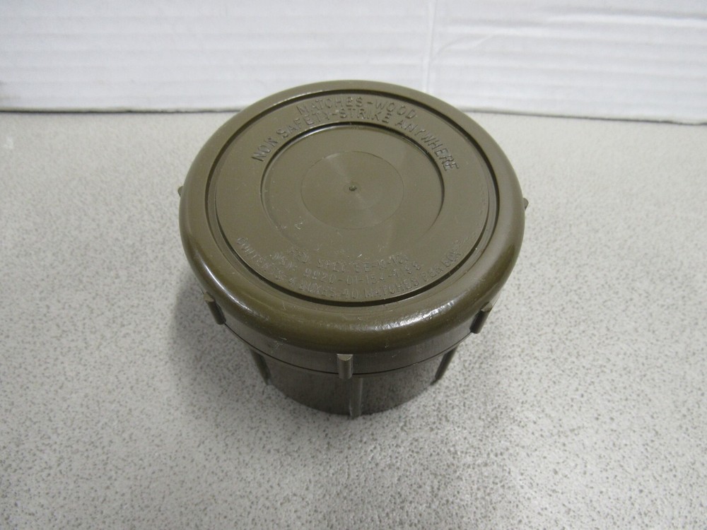 US Military Cold Climate Survival Kit Match Container Case Strike Anywhere NOS