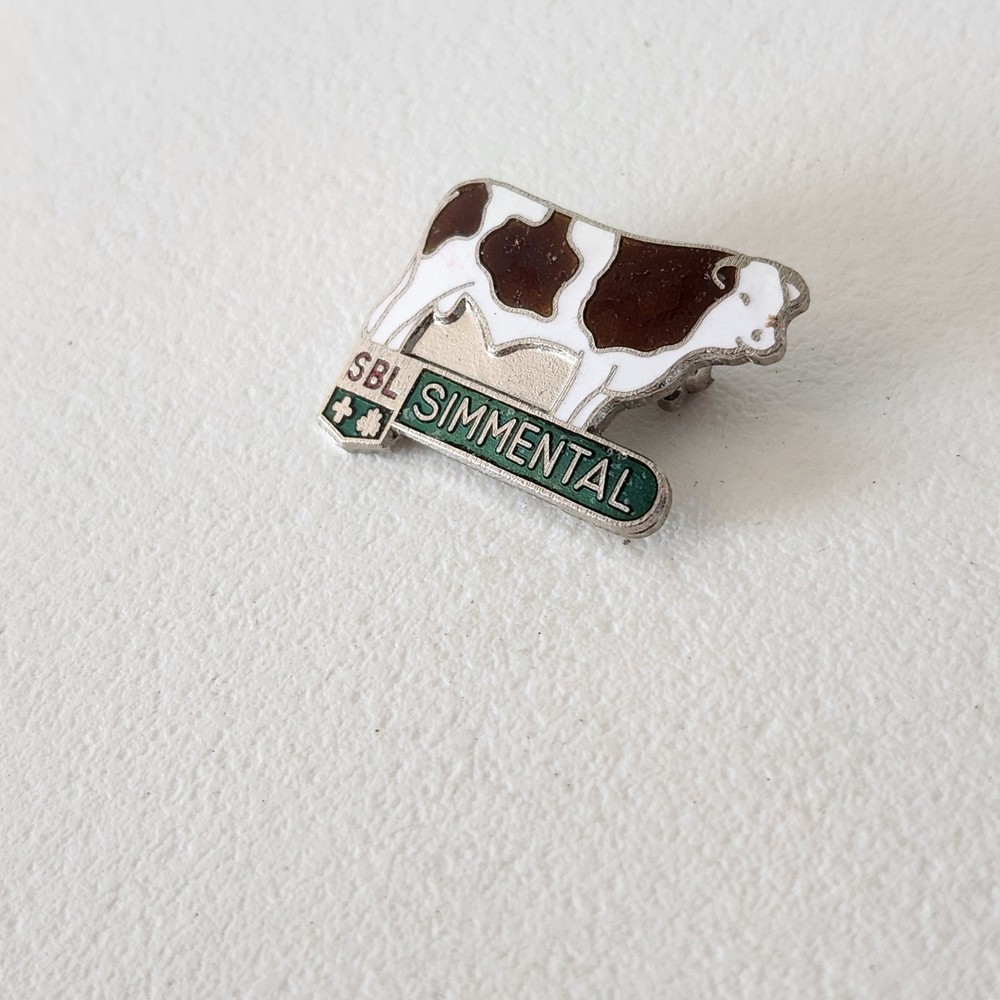 Vintage SIMMENTAL Cattle Breed Lapel Hat Jacket Pin SBL