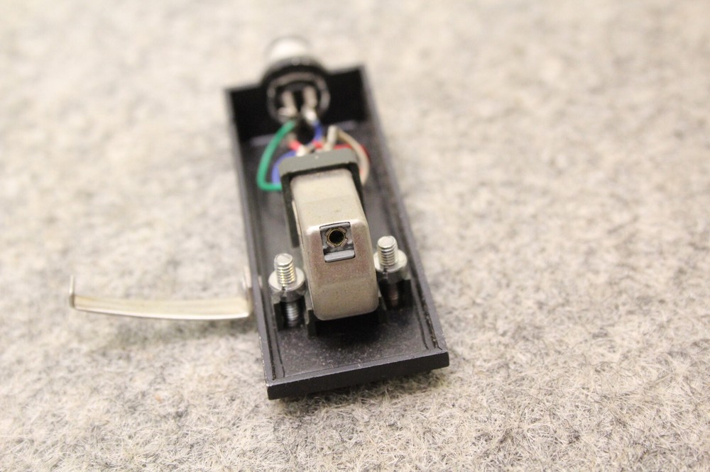 Pioneer Black Turntable Headshell