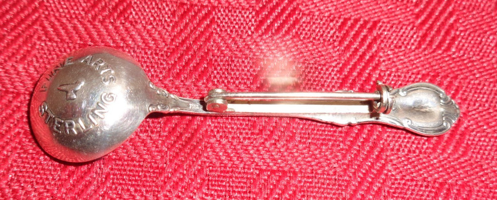 FINE ARTS STERLING*PIN/BROOCH*SOUTHERN COLONIAL PATTERN