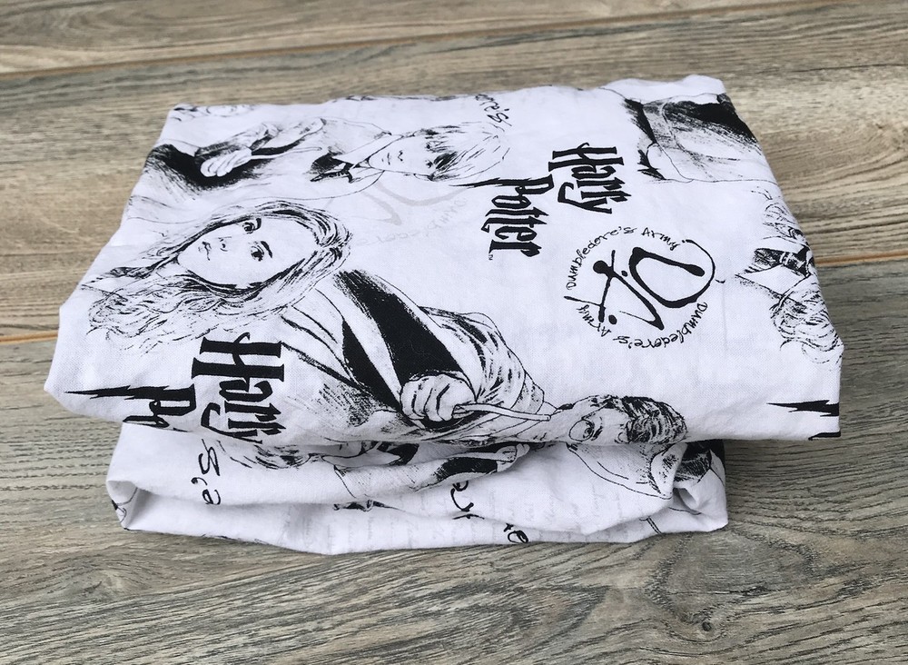 Harry Potter Fitted Crib Sheet White Black