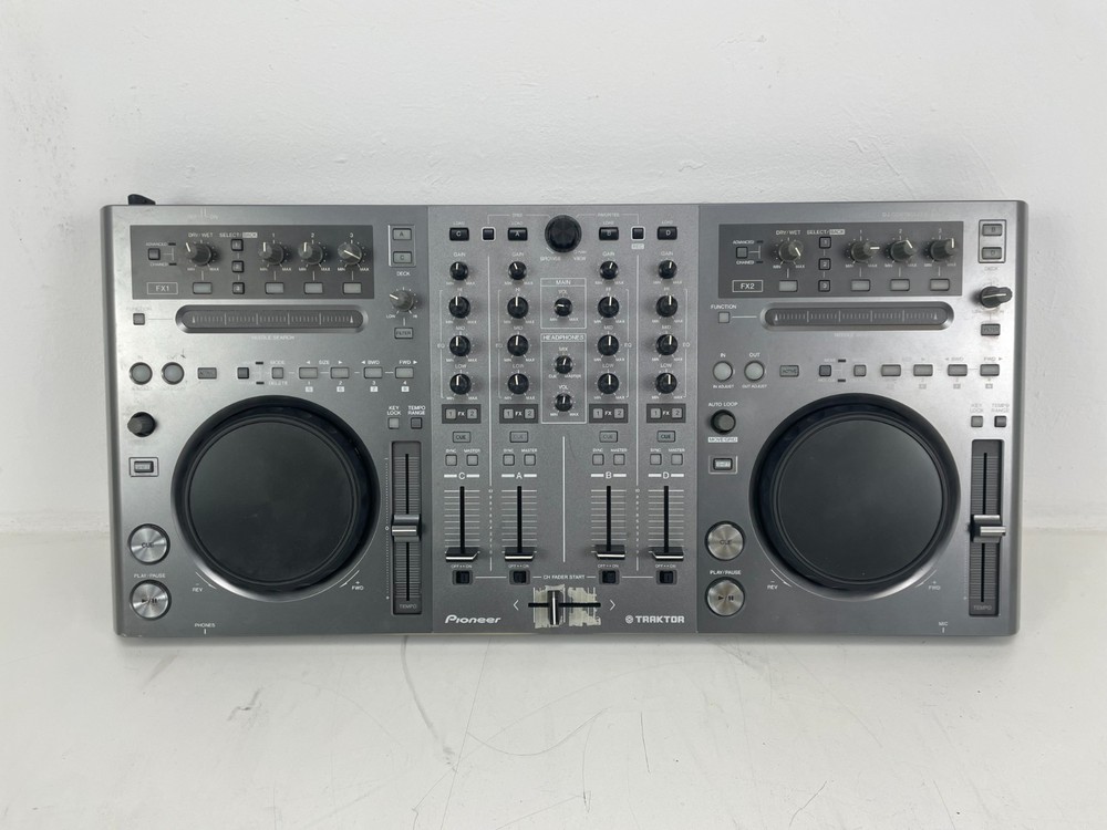 Pioneer DDJ-T1 DJ Controller