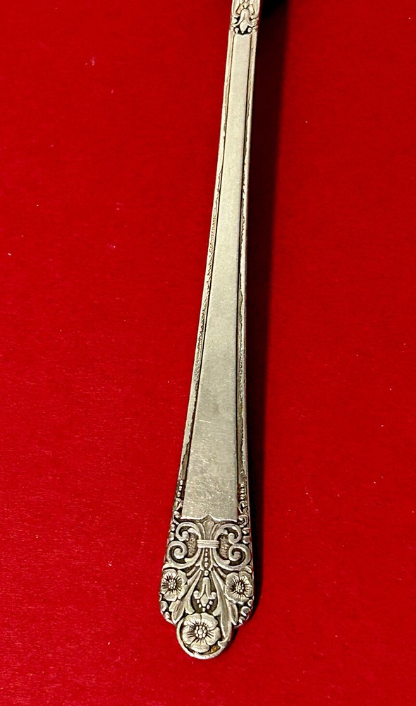 Rogers Deluxe Silver Plate Precious “MRS” Dessert Salad Fork Original Flatware