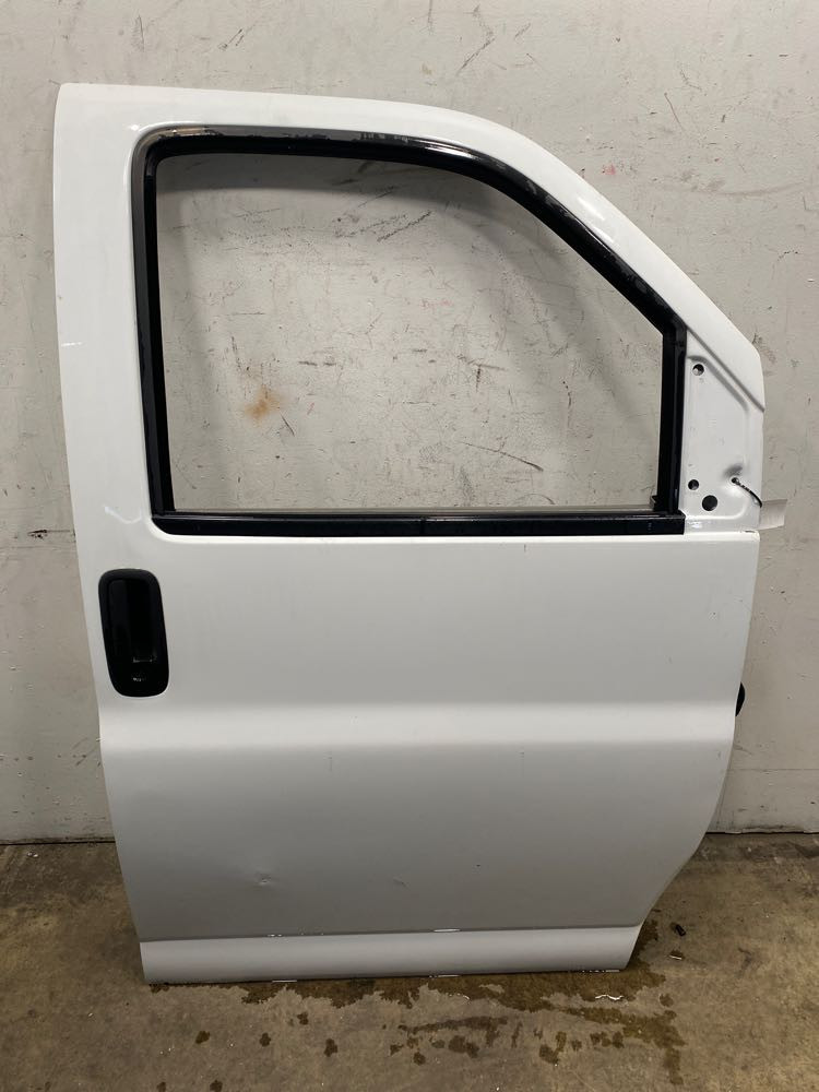 GM C4500 Door (606-13275)