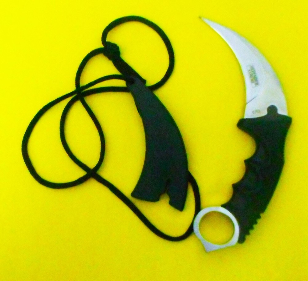 JOGGERS NECK KNIFE