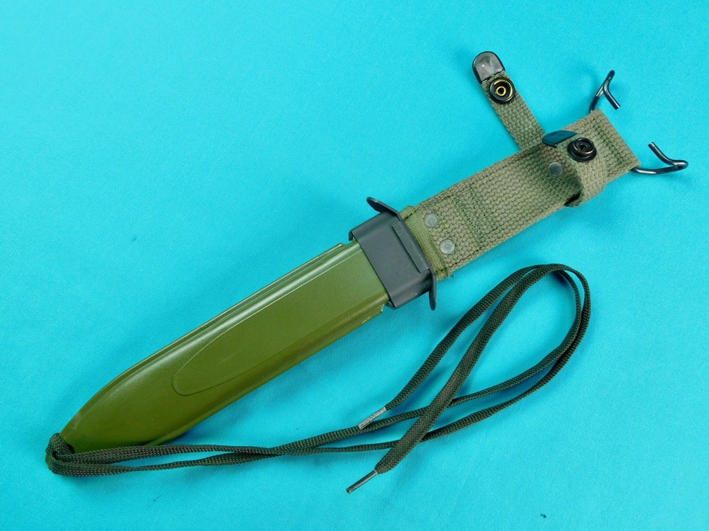 Vintage US Bayonet Fighting Knife Scabbard Sheath