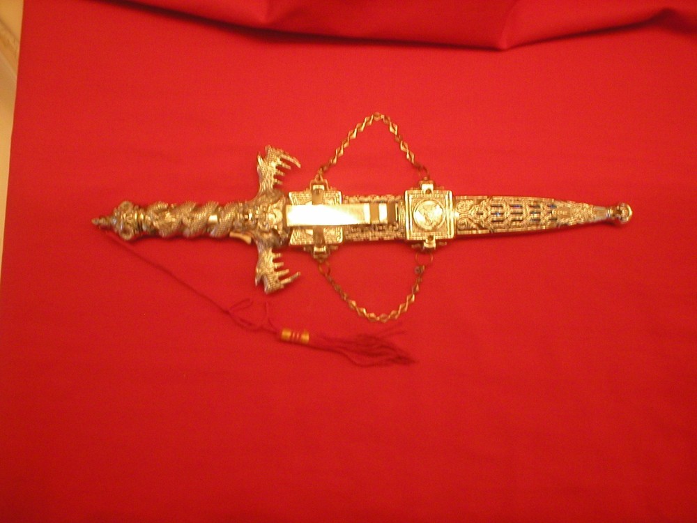 FANTASY DRAGON DAGGER WITH BLUE INLAY IN SHEATH