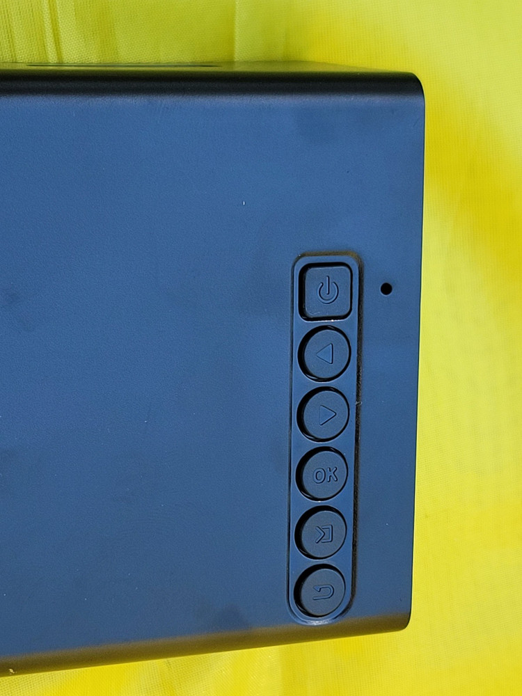 LED Projector Multimedia Home Theater USB HDMITested & Working Condition AS IS