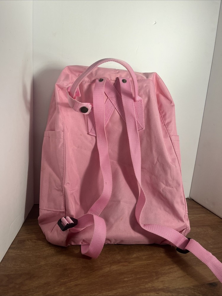 Fjällräven Kanken Backpack Pink